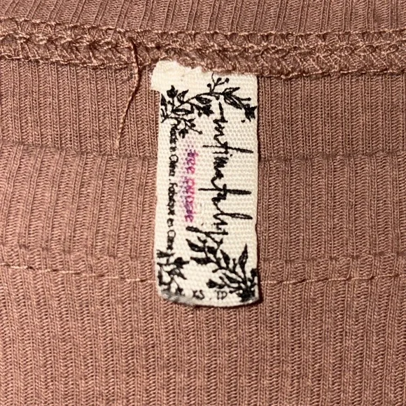 Free People Intimately Baby Tee Cropped Ribbed Long Sleeve Size XS Light Brown - Picture 8 of 8